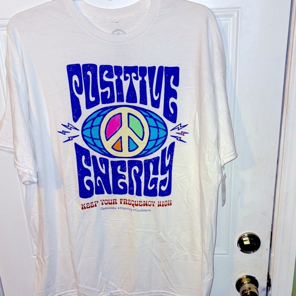 White Positive Energy Graphic T-Shirt Sz 2X - Picture 1 of 5